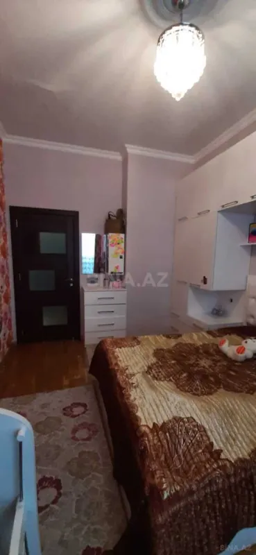 Satılır 2 otaqlı mənzil 75 m²