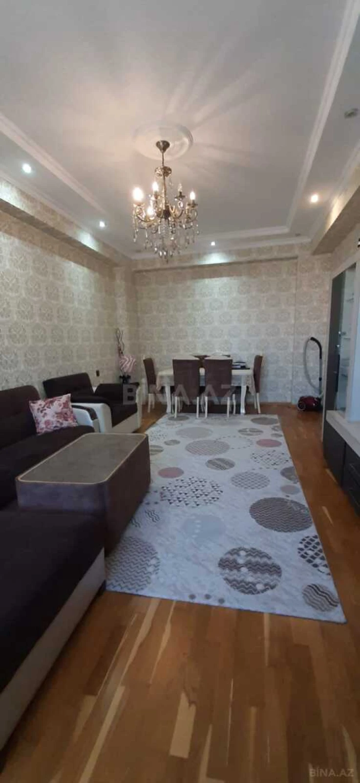 Satılır 2 otaqlı mənzil 75 m²