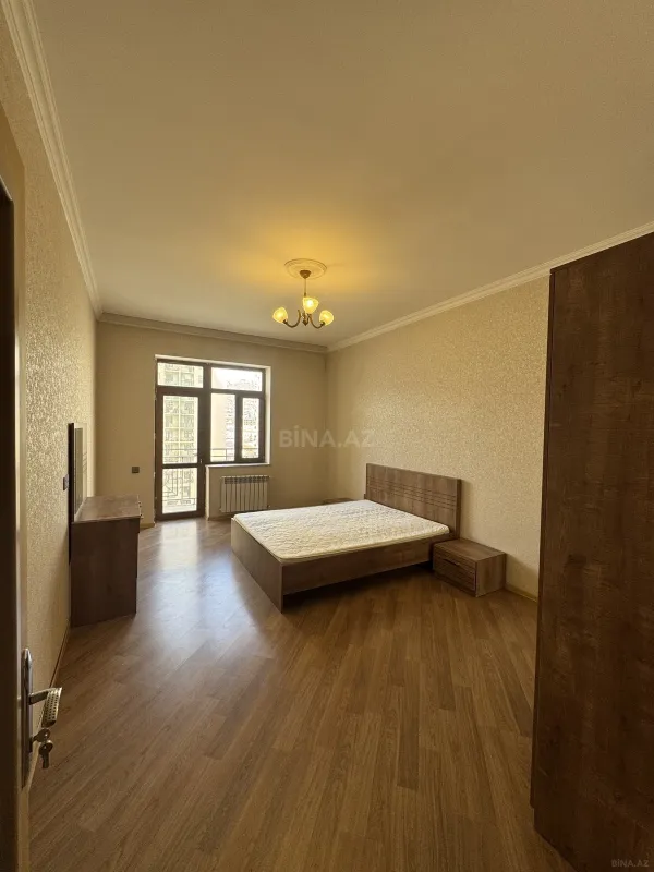 Kirayə verilir 3 otaqlı mənzil 120 m²