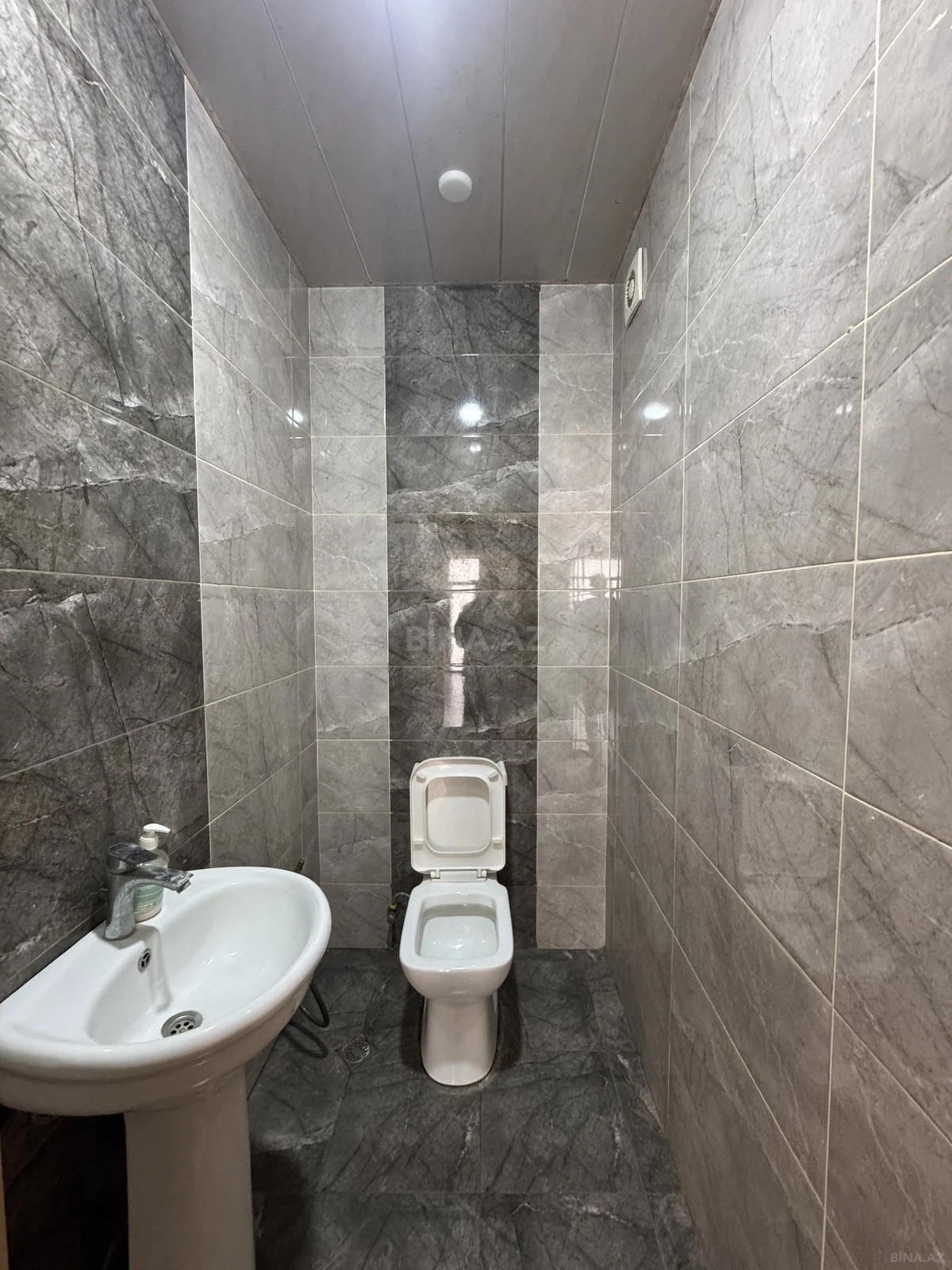 Kirayə verilir 3 otaqlı mənzil 120 m²