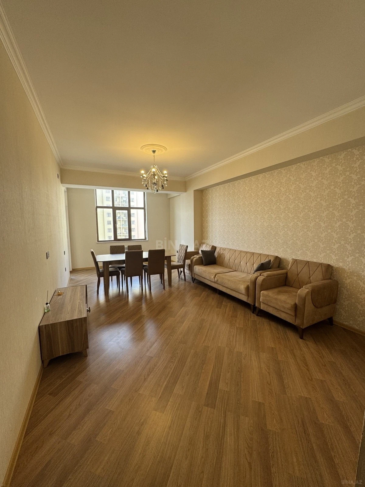 Kirayə verilir 3 otaqlı mənzil 120 m²
