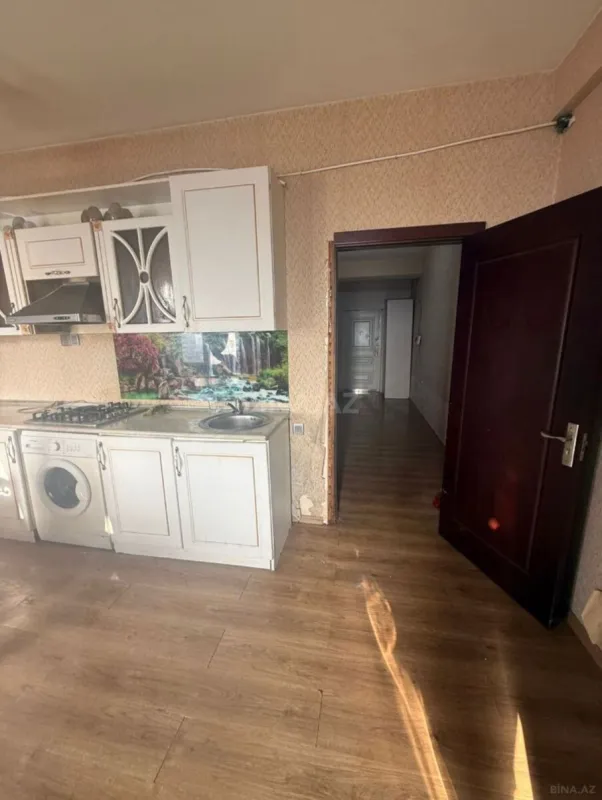 Kirayə verilir 2 otaqlı mənzil 85 m²