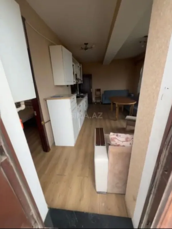 Kirayə verilir 2 otaqlı mənzil 85 m²