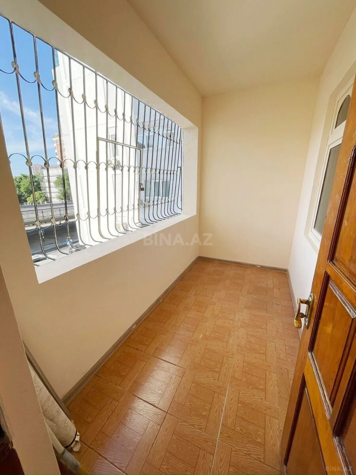 Satılır 2 otaqlı mənzil 70 m²