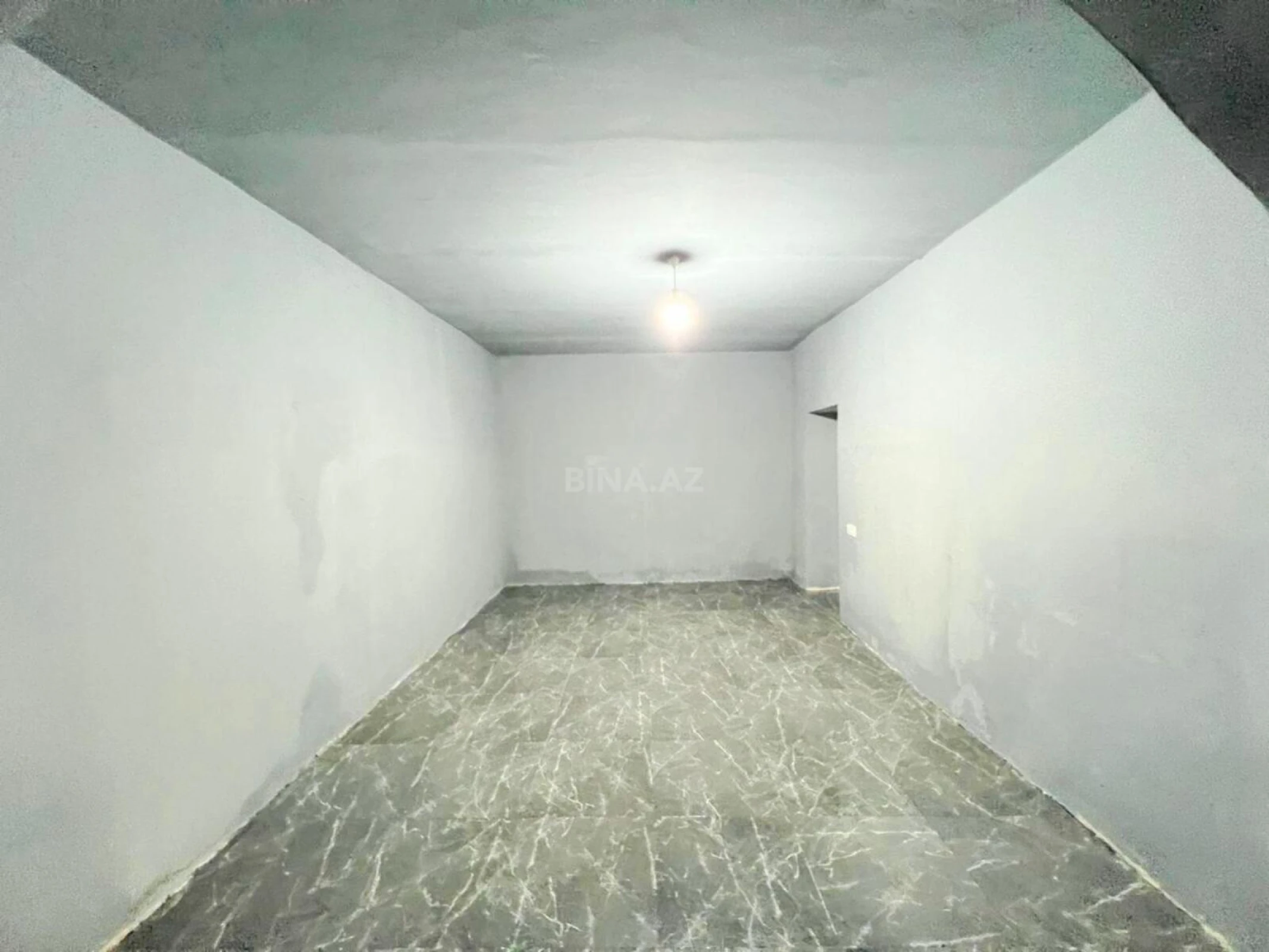 Satılır obyekt 450 m²