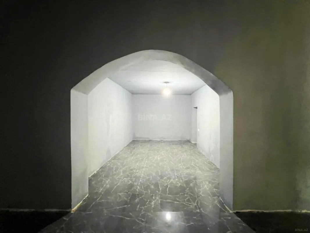 Satılır obyekt 450 m²