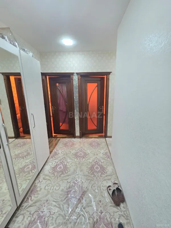 Satılır 4 otaqlı mənzil 110 m²