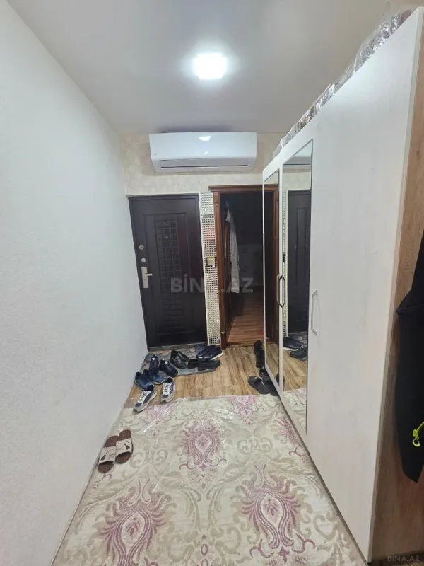 Satılır 4 otaqlı mənzil 110 m²