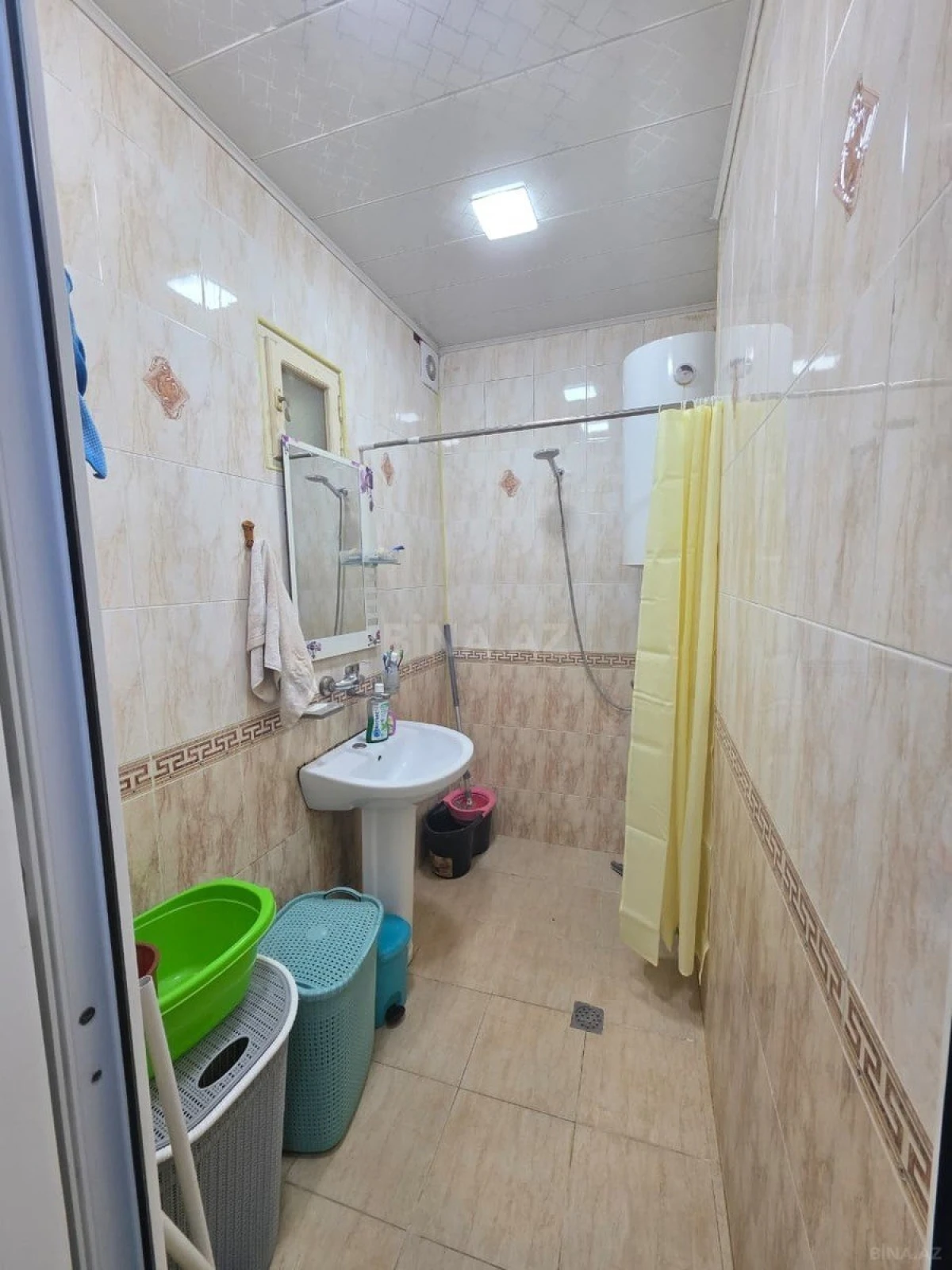 Satılır 4 otaqlı mənzil 110 m²