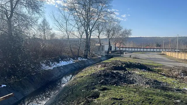 Satılır torpaq sahəsi 50 m²