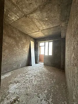 Satılır 3 otaqlı mənzil 138.4 m²