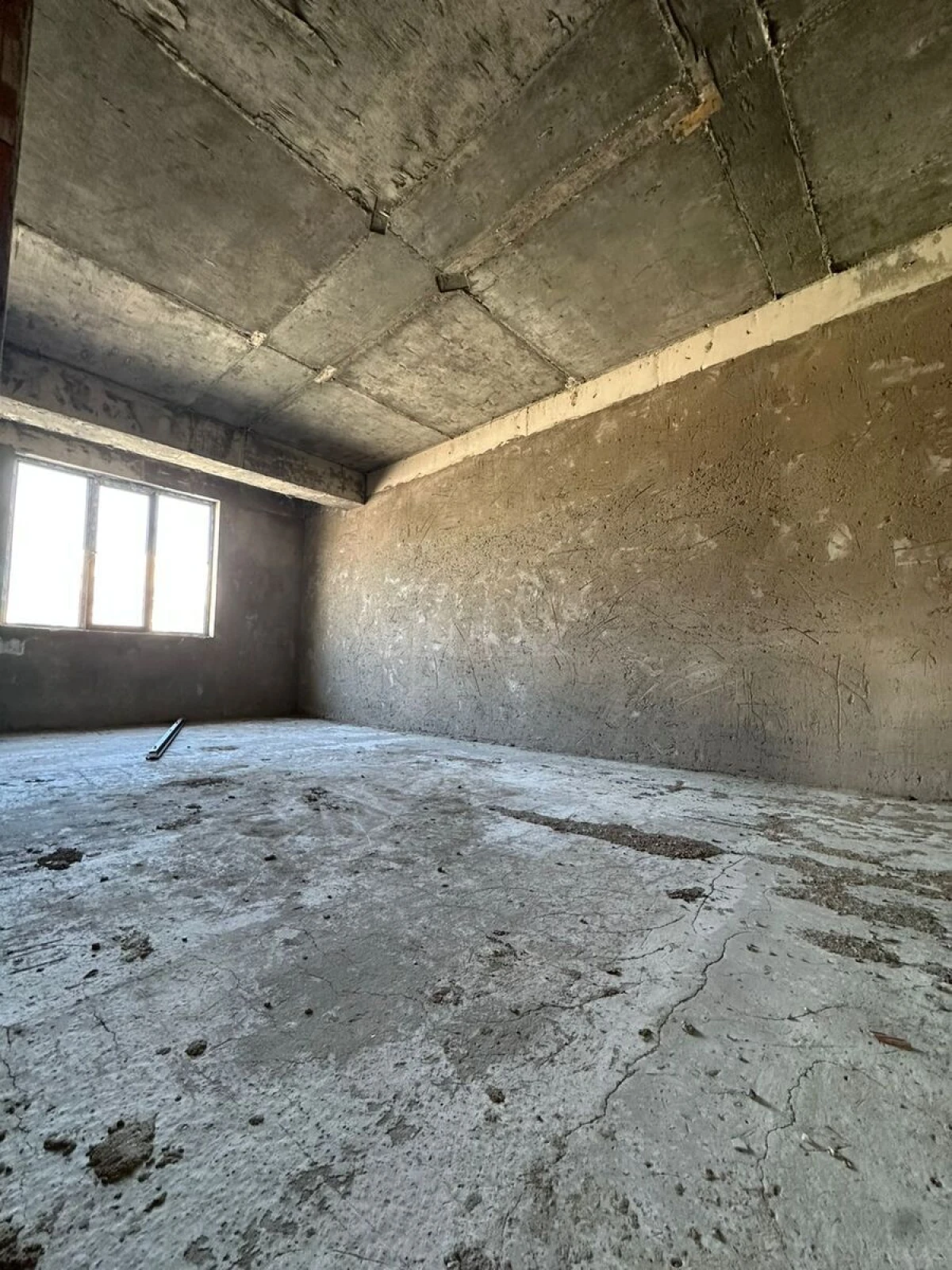 Satılır 3 otaqlı mənzil 138.4 m²