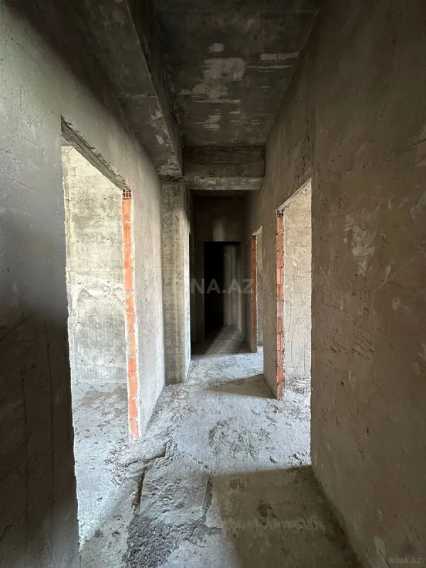 Satılır 3 otaqlı mənzil 138.4 m²