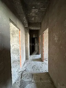 Satılır 3 otaqlı mənzil 138.4 m²