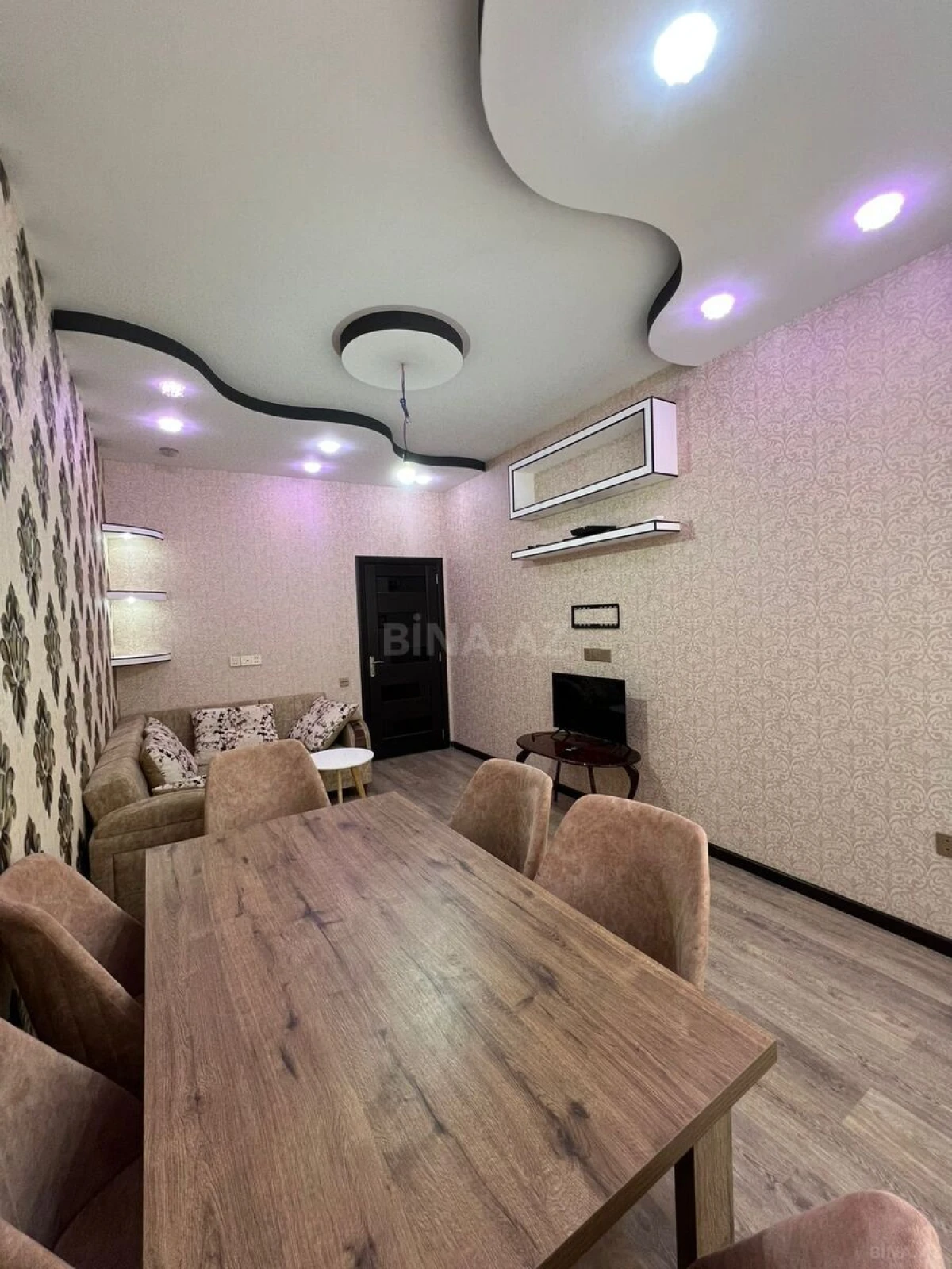 Satılır 2 otaqlı mənzil 68 m²