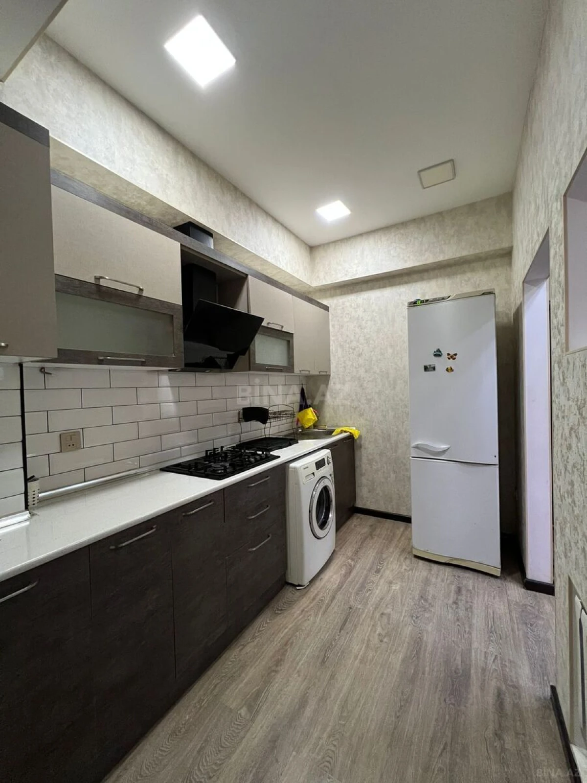 Satılır 2 otaqlı mənzil 68 m²