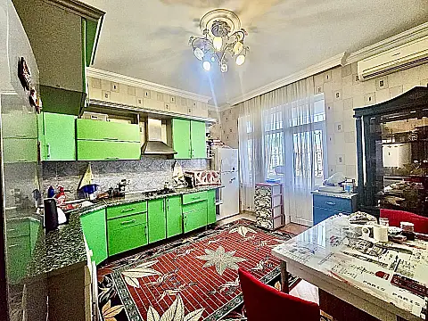 Satılır 3 otaqlı mənzil 132 m² — Bakı, Nərimanov 3 otaq 132.00 m²