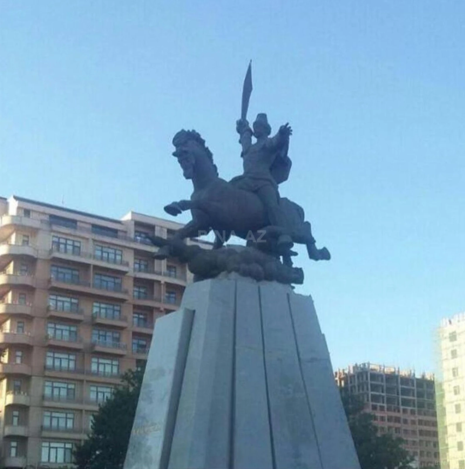 Satılır 3 otaqlı mənzil 70 m²