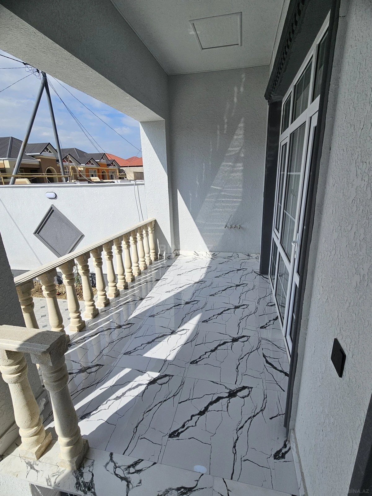 Satılır 4 otaqlı həyət evi 100 m²