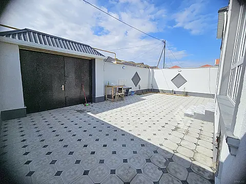 Satılır 4 otaqlı həyət evi 100 m²