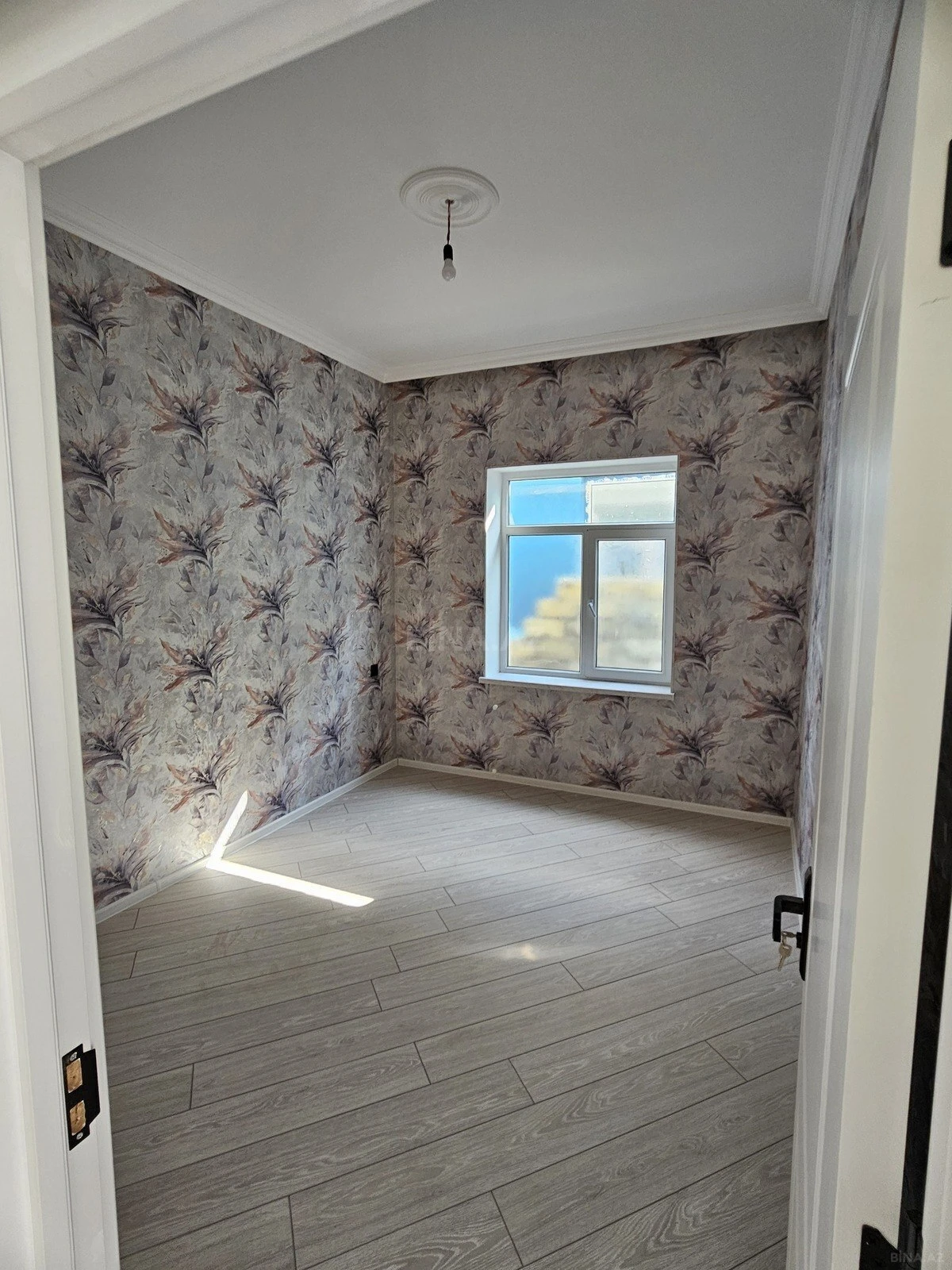 Satılır 4 otaqlı həyət evi 100 m²