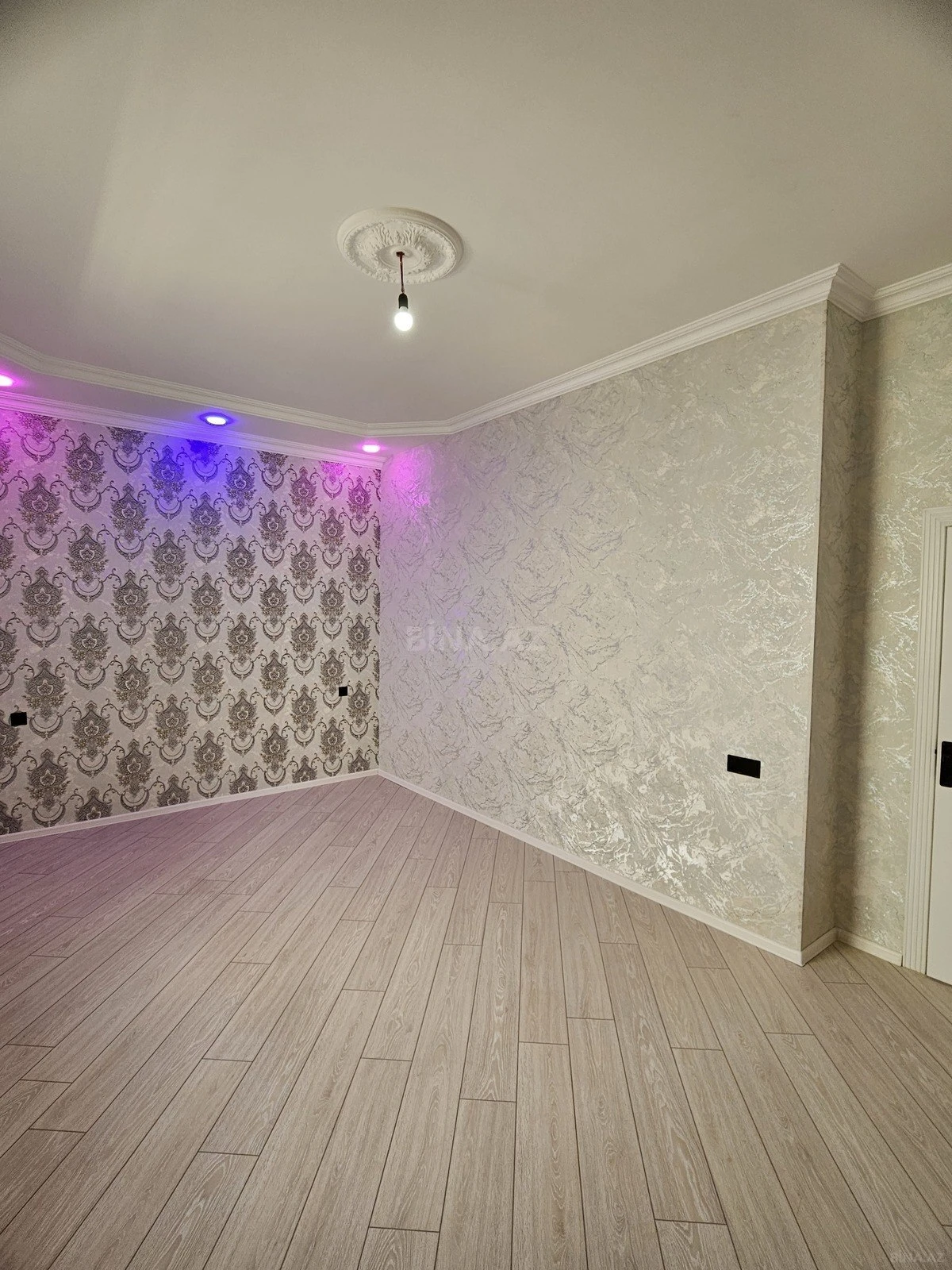 Satılır 4 otaqlı həyət evi 100 m²