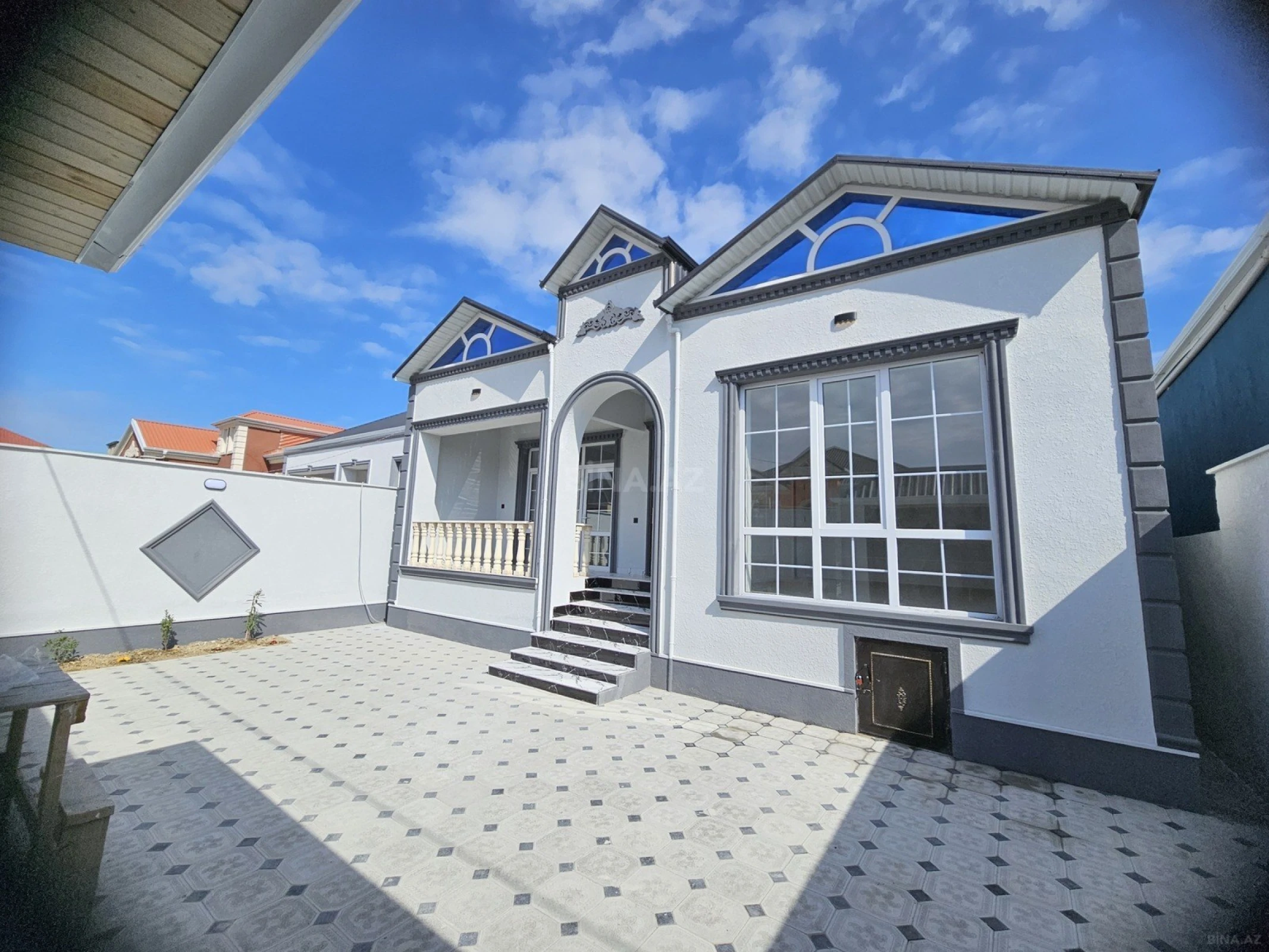 Satılır 4 otaqlı həyət evi 100 m²