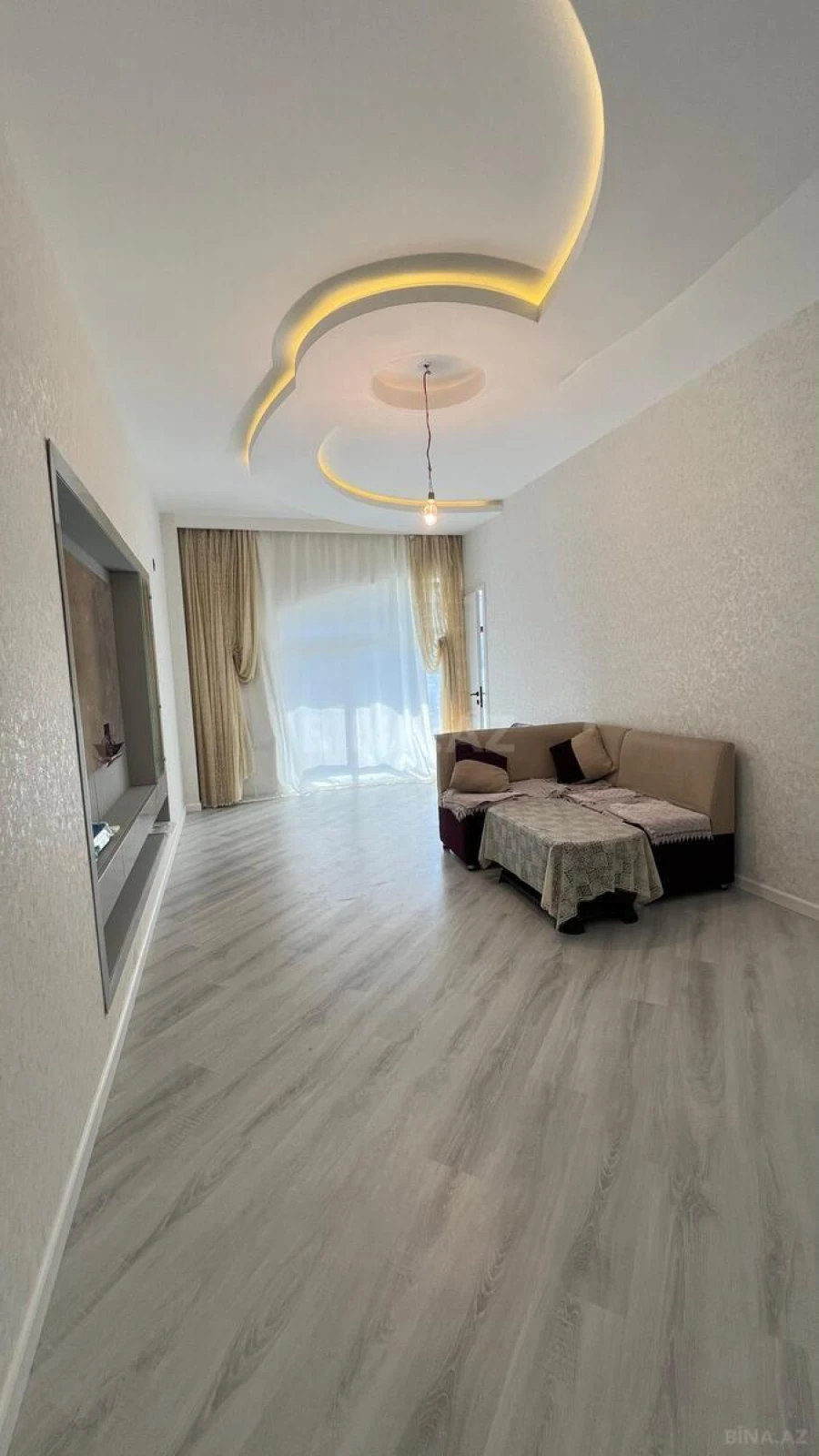 Satılır 2 otaqlı mənzil 65 m²