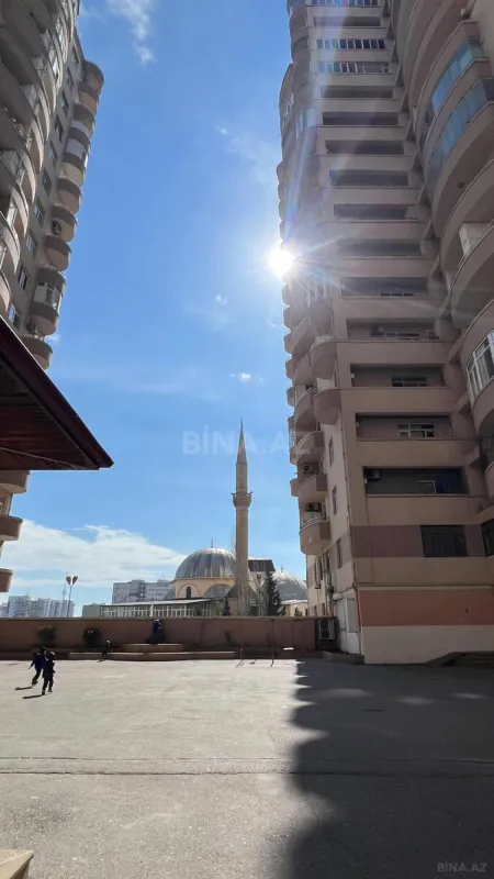 Satılır 2 otaqlı mənzil 65 m²