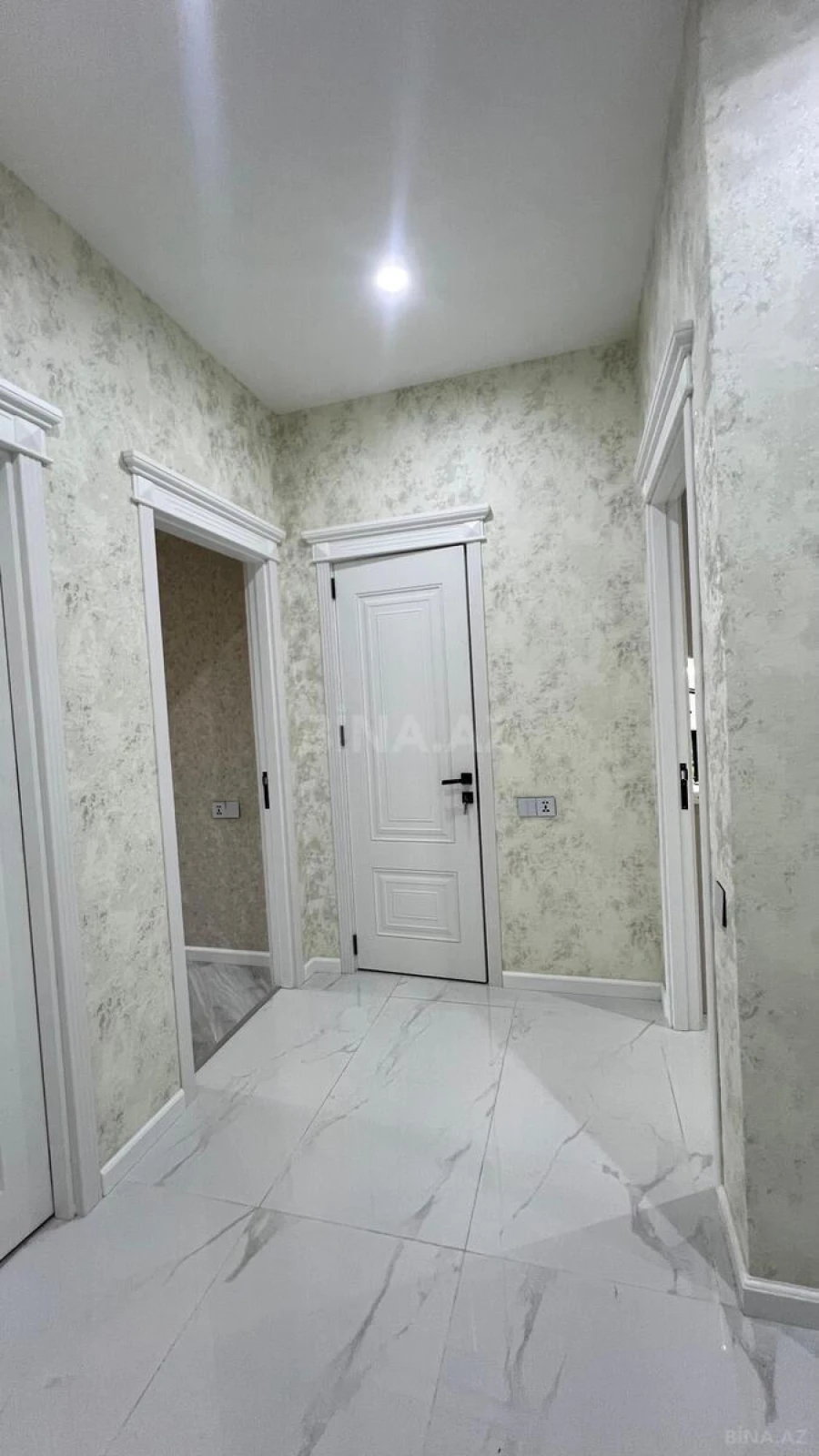 Satılır 2 otaqlı mənzil 65 m²