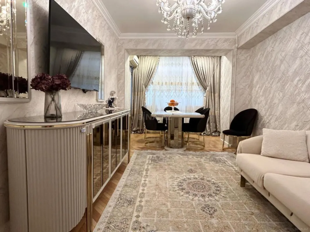 Satılır 2 otaqlı mənzil 70 m²