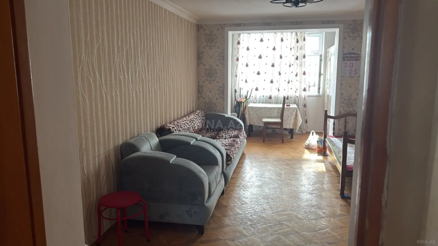Kirayə verilir 2 otaqlı mənzil 50 m²