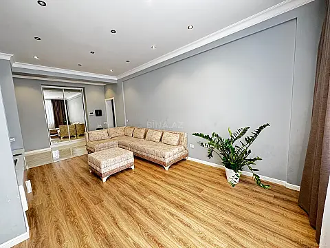 Kirayə verilir 3 otaqlı mənzil 130 m²