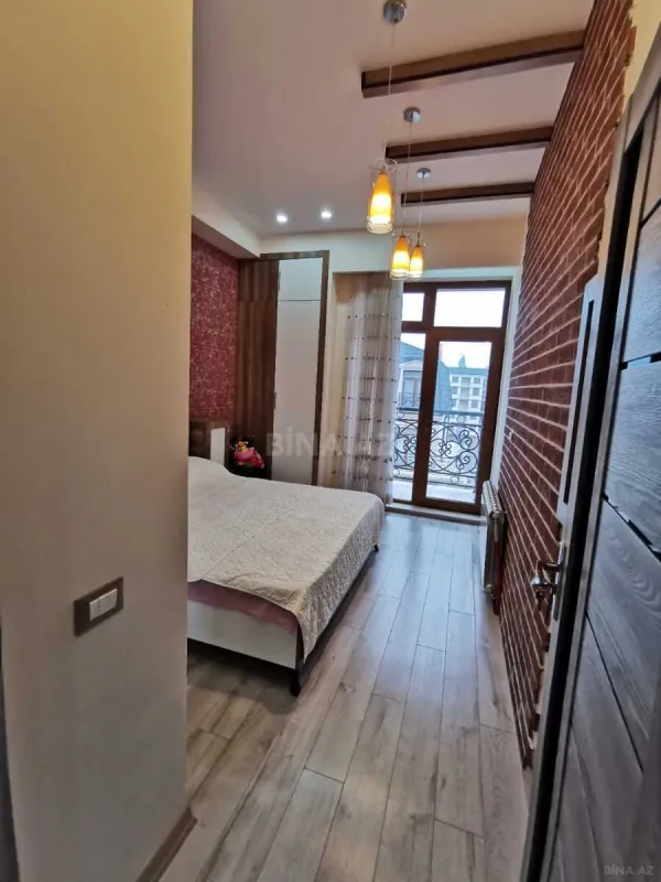 Kirayə verilir 3 otaqlı mənzil 125 m²