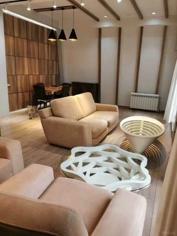 Kirayə verilir 3 otaqlı mənzil 125 m²