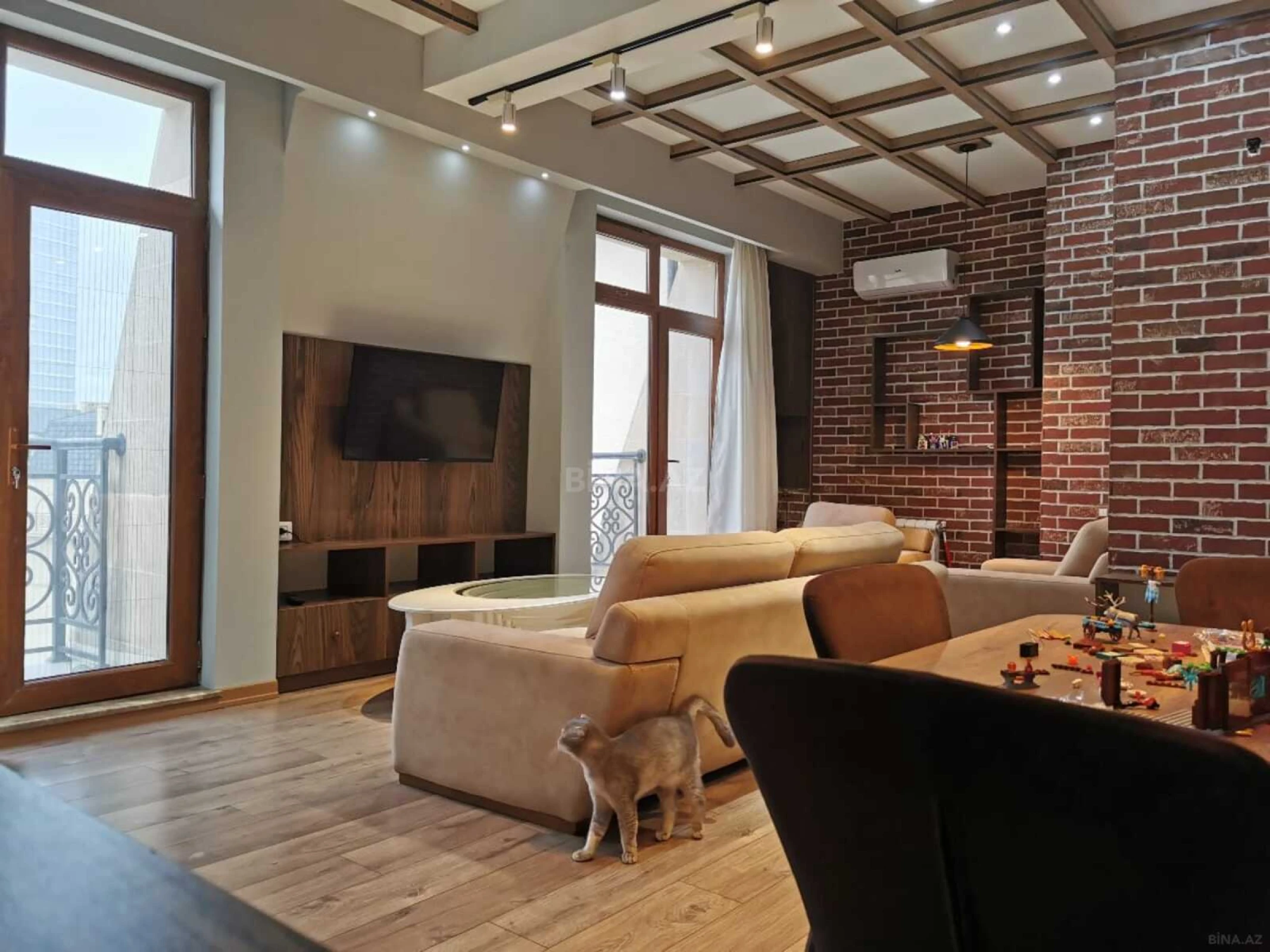 Kirayə verilir 3 otaqlı mənzil 125 m²