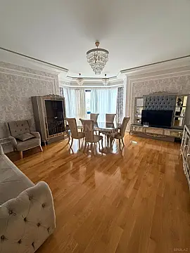 Kirayə verilir 2 otaqlı mənzil 130 m² — Bakı, Nizami 2 otaq 130.00 m²