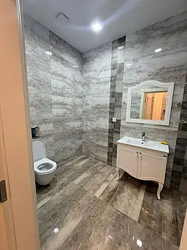 Kirayə verilir 2 otaqlı mənzil 130 m²