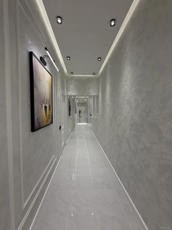 Satılır 3 otaqlı mənzil 105 m²