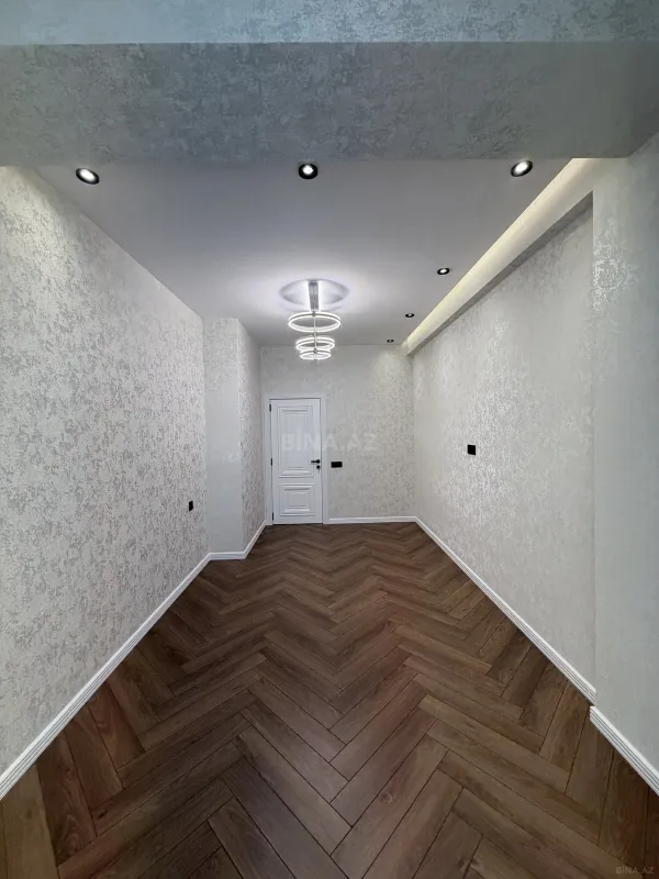 Satılır 3 otaqlı mənzil 105 m²
