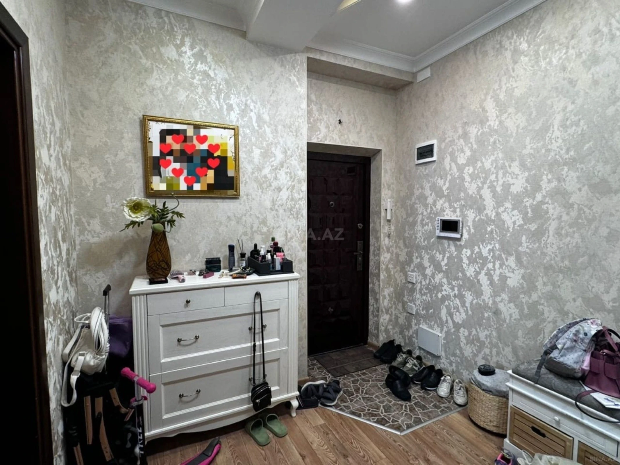 Satılır 3 otaqlı mənzil 110 m²