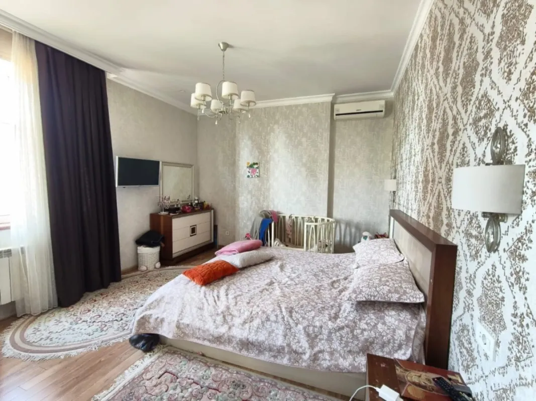 Satılır 3 otaqlı mənzil 110 m²
