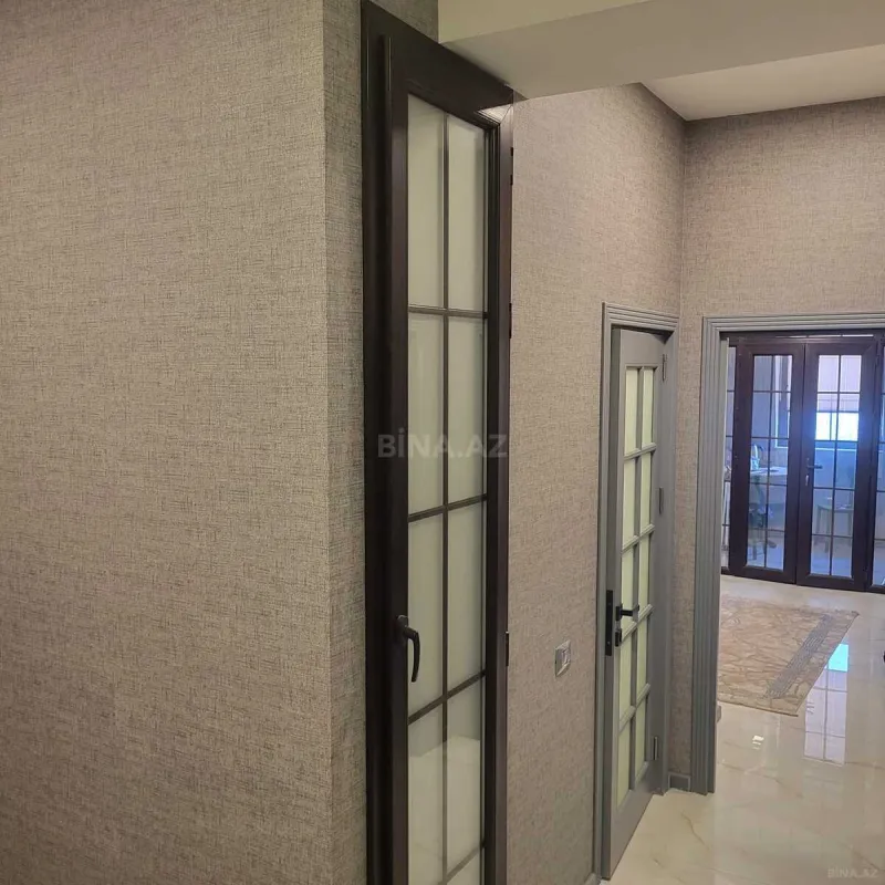 Satılır 2 otaqlı mənzil 70.7 m²