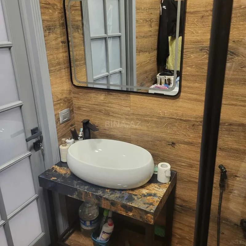 Satılır 2 otaqlı mənzil 70.7 m²