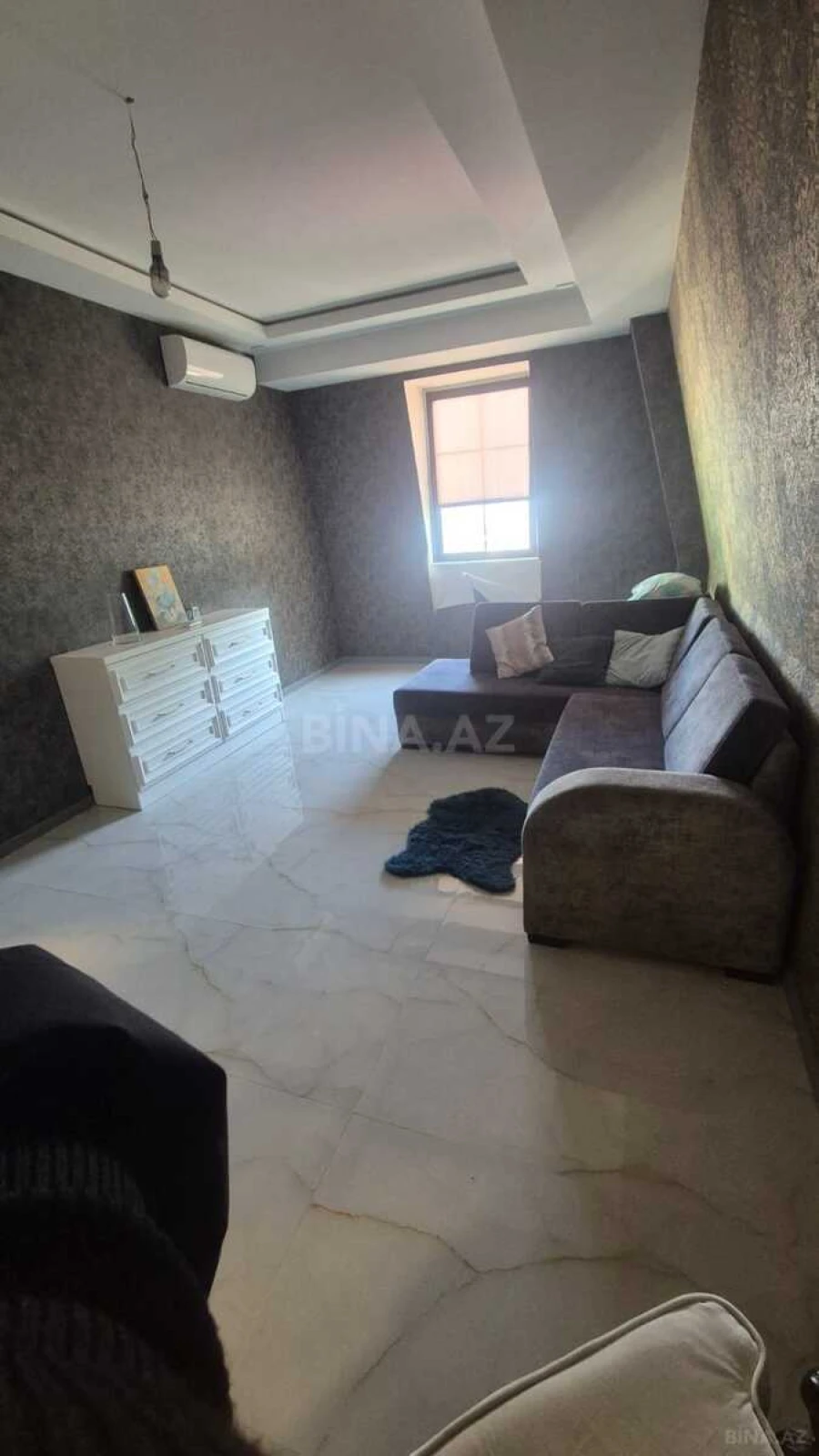 Satılır 2 otaqlı mənzil 70.7 m²