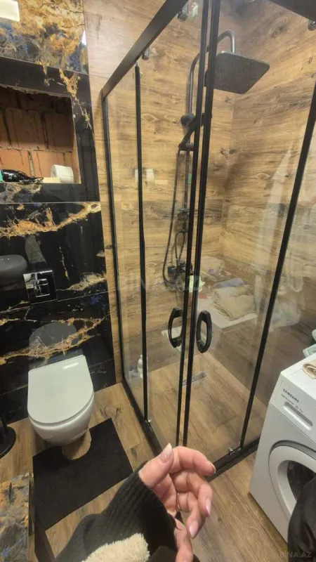 Satılır 2 otaqlı mənzil 70.7 m²