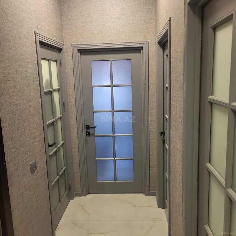 Satılır 2 otaqlı mənzil 70.7 m²