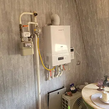 Satılır 2 otaqlı mənzil 70.7 m²