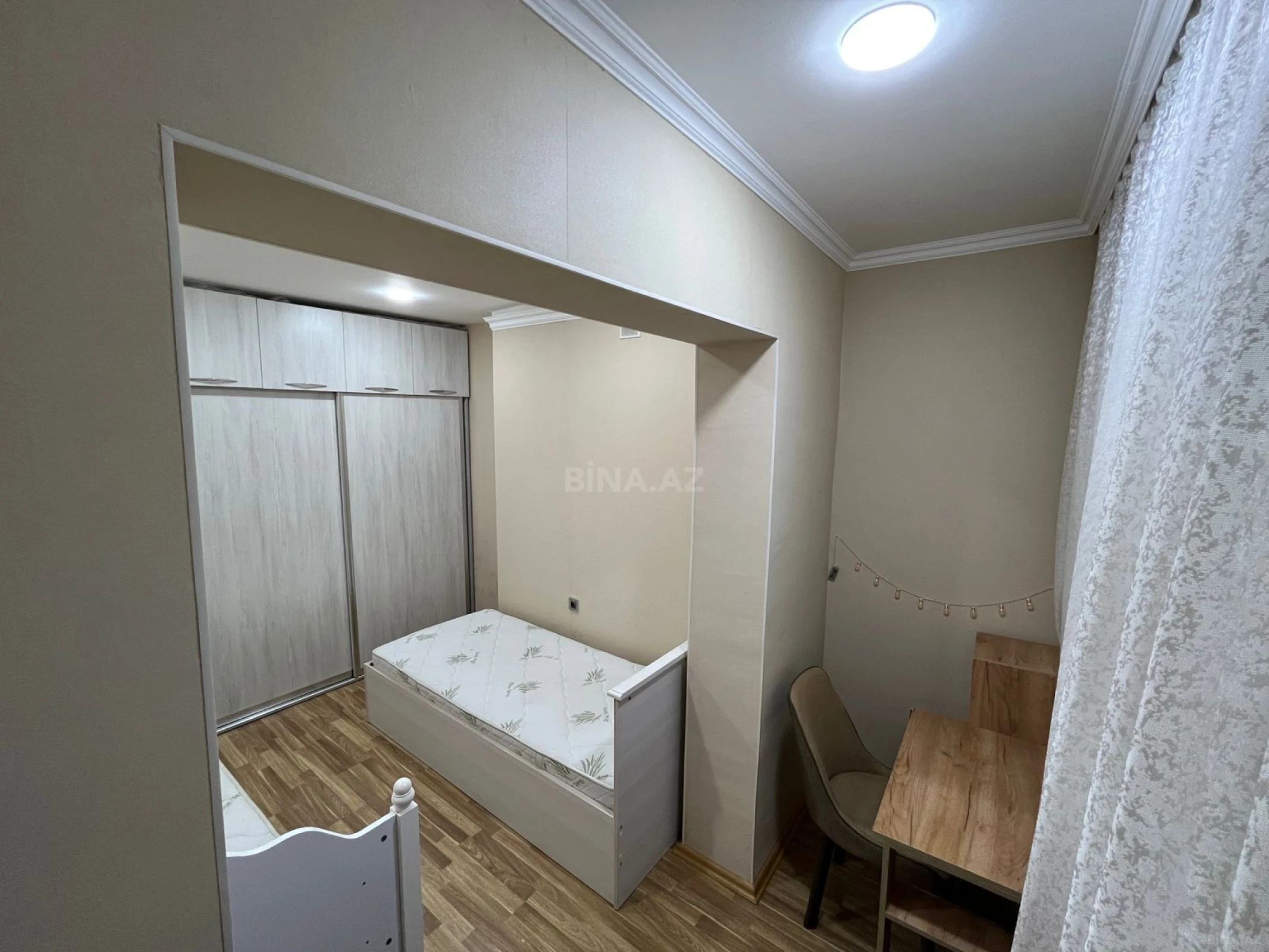 Satılır 2 otaqlı mənzil 65 m²