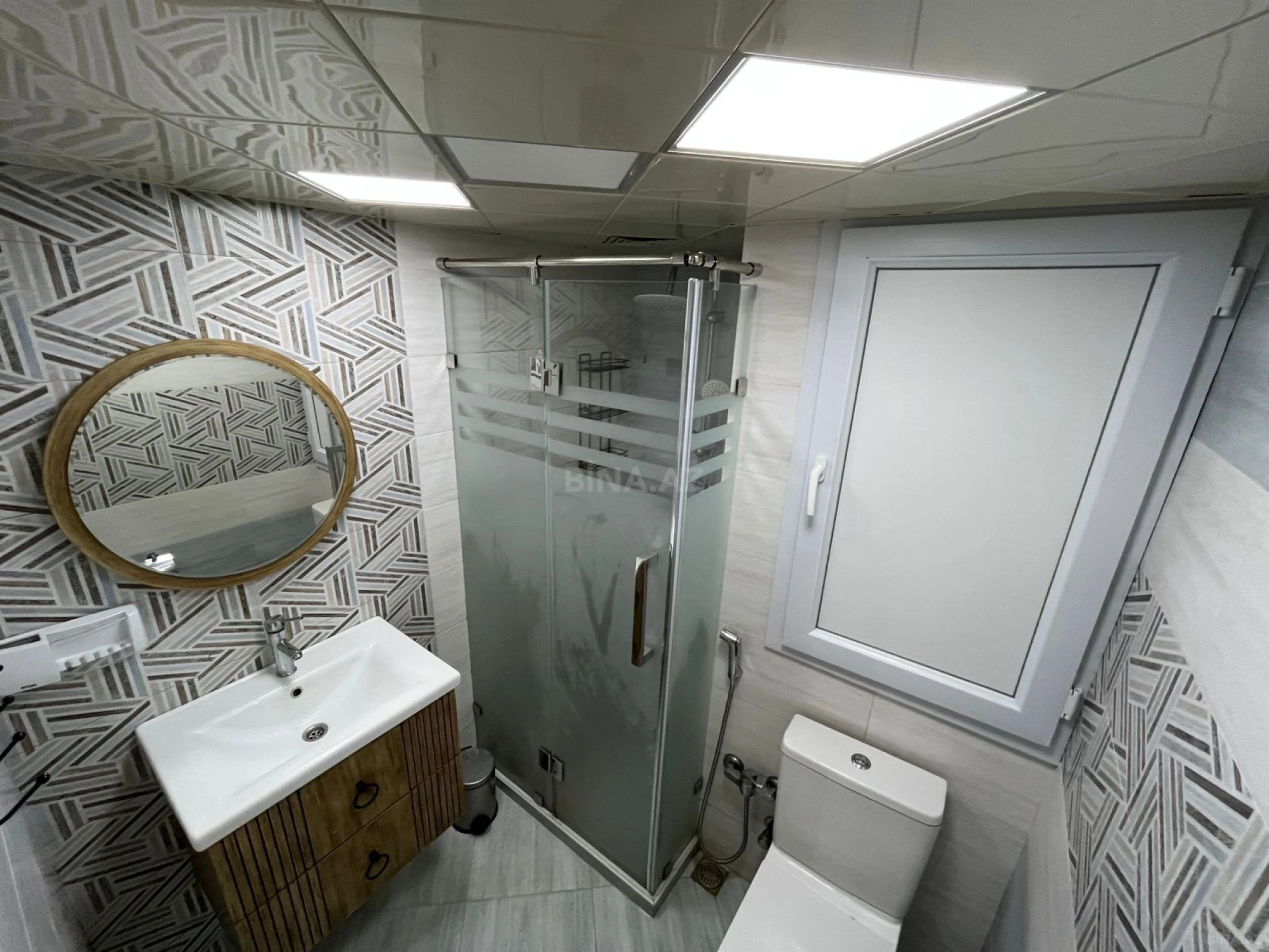 Satılır 2 otaqlı mənzil 65 m²